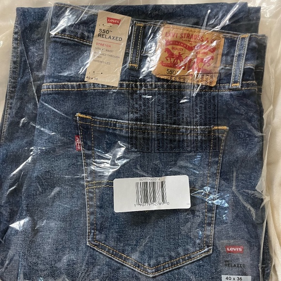 NWT Men's 550 Relaxed Levi Strauss 40x36 Stretch Dark Wash tapered leg - Picture 1 of 5